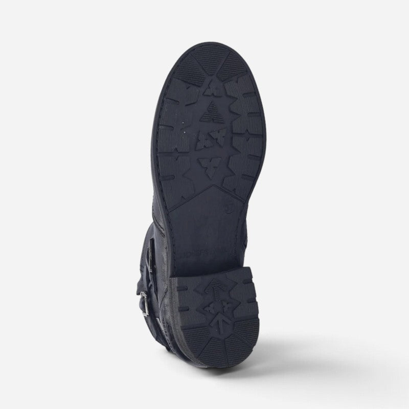 Kate 21 Black