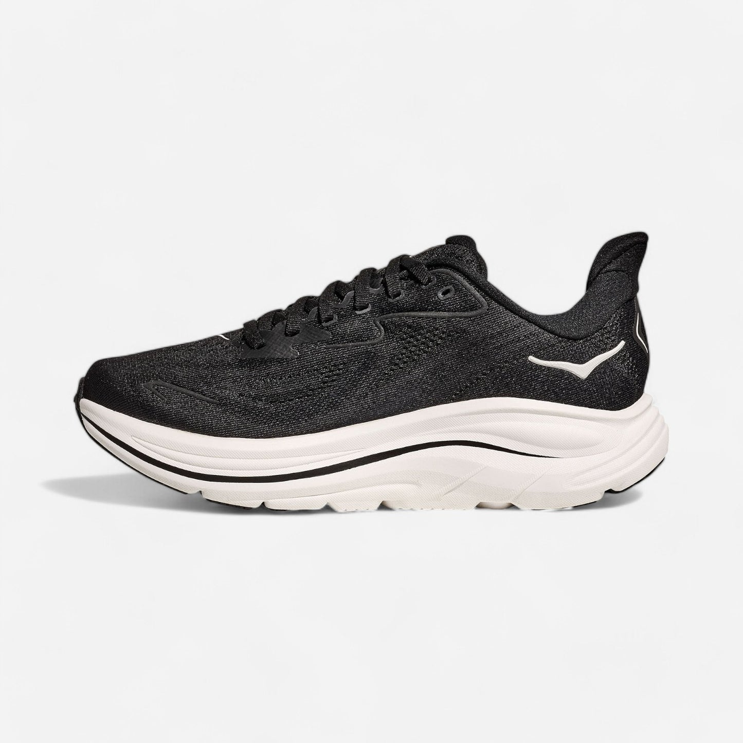 Women's Clifton 10 Black / White